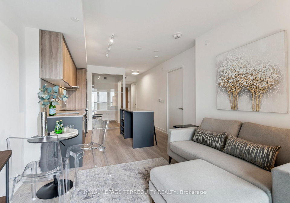 8-tippett-road-toronto-ontario-c13455102