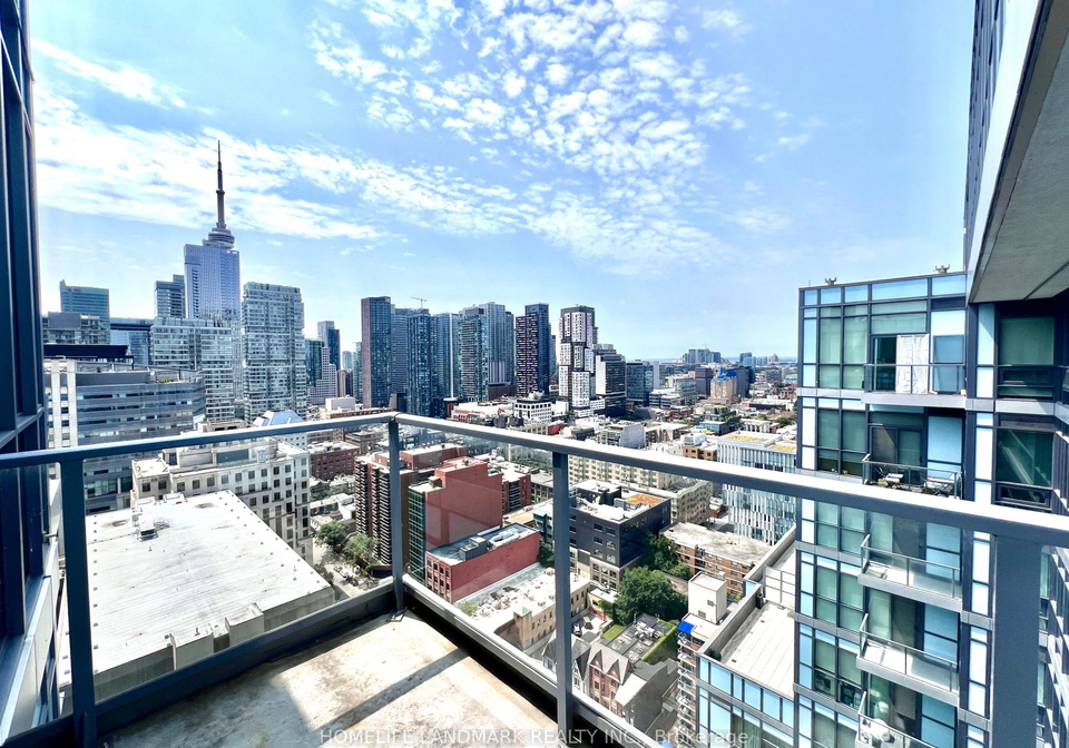 210-simcoe-street-toronto-ontario-c13455134