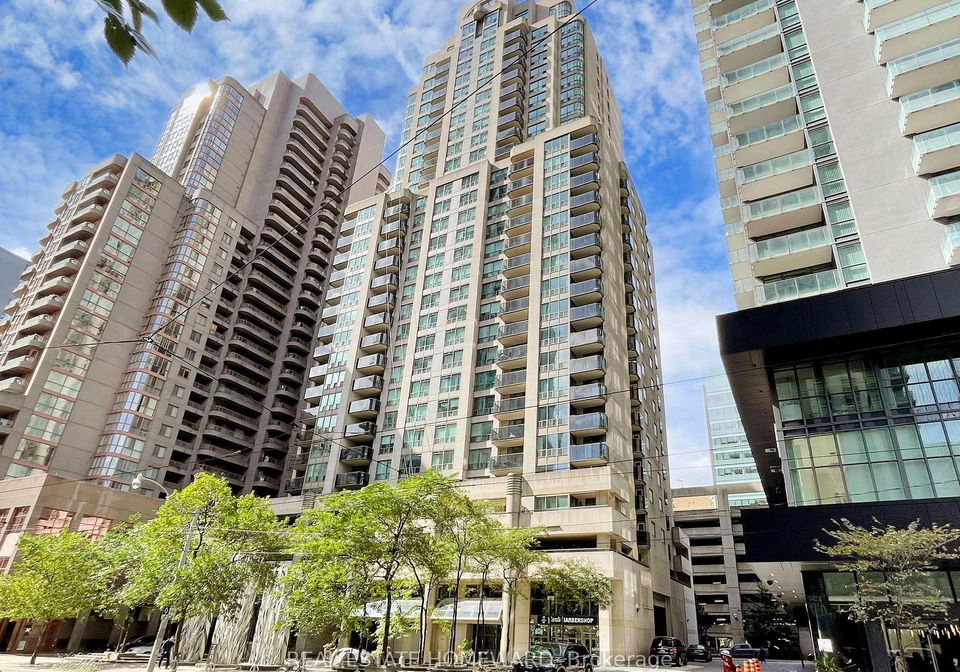 750-bay-street-toronto-ontario-c13455148