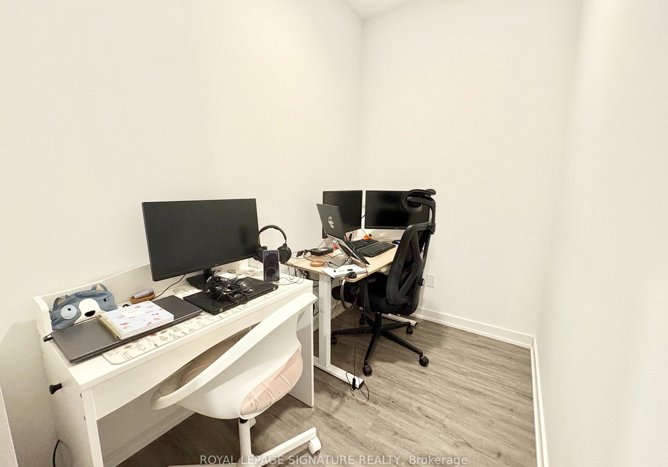 1-cardiff-road-toronto-ontario-c13455484