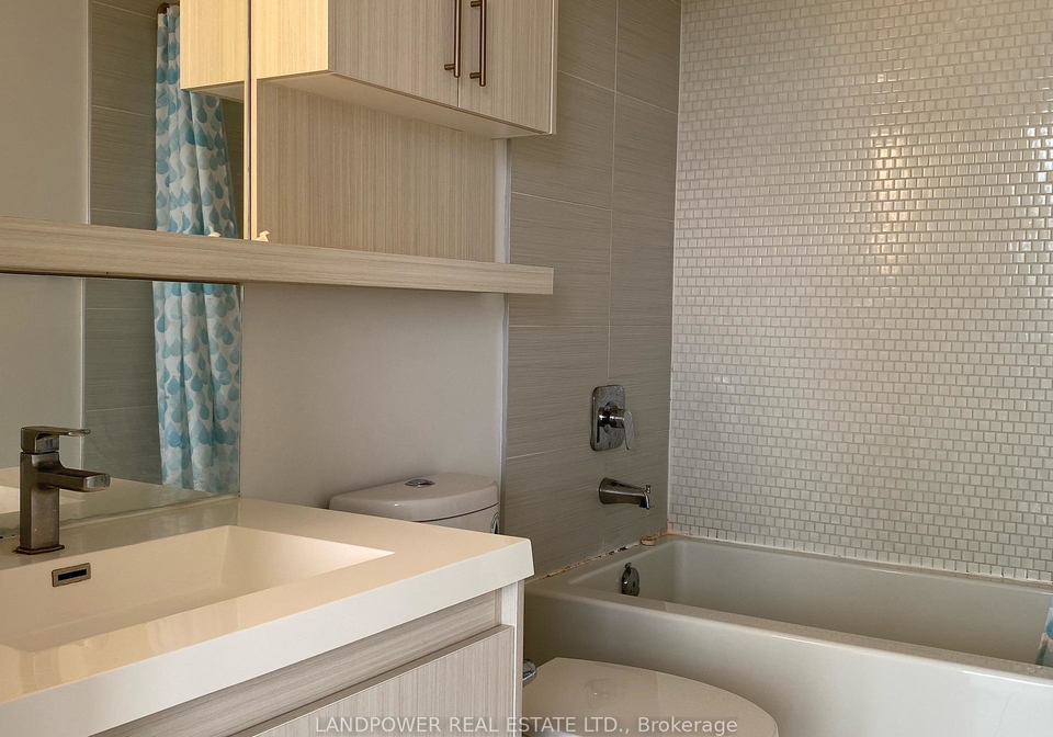 128-fairview-mall-drive-north-york-ontario-c13455652
