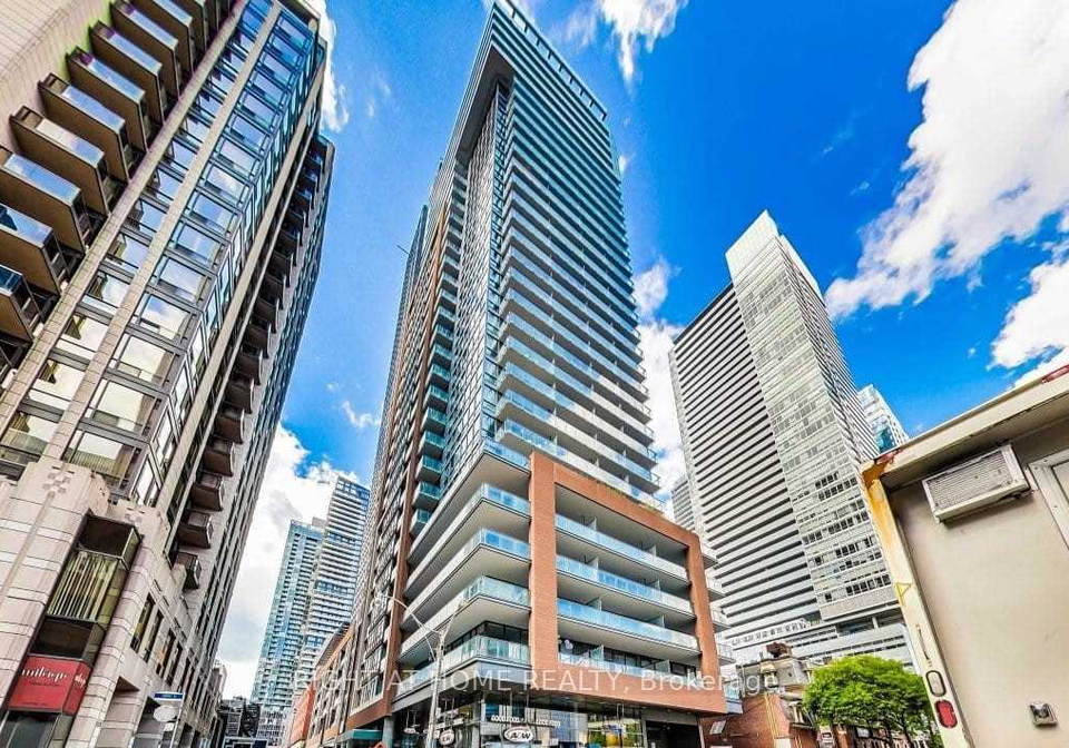 8-mercer-street-toronto-ontario-c13455680