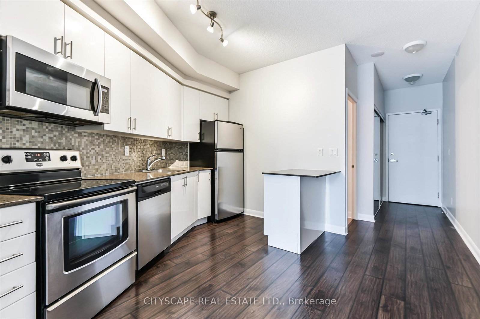 15-bruyeres-mews-toronto-ontario-c13455724