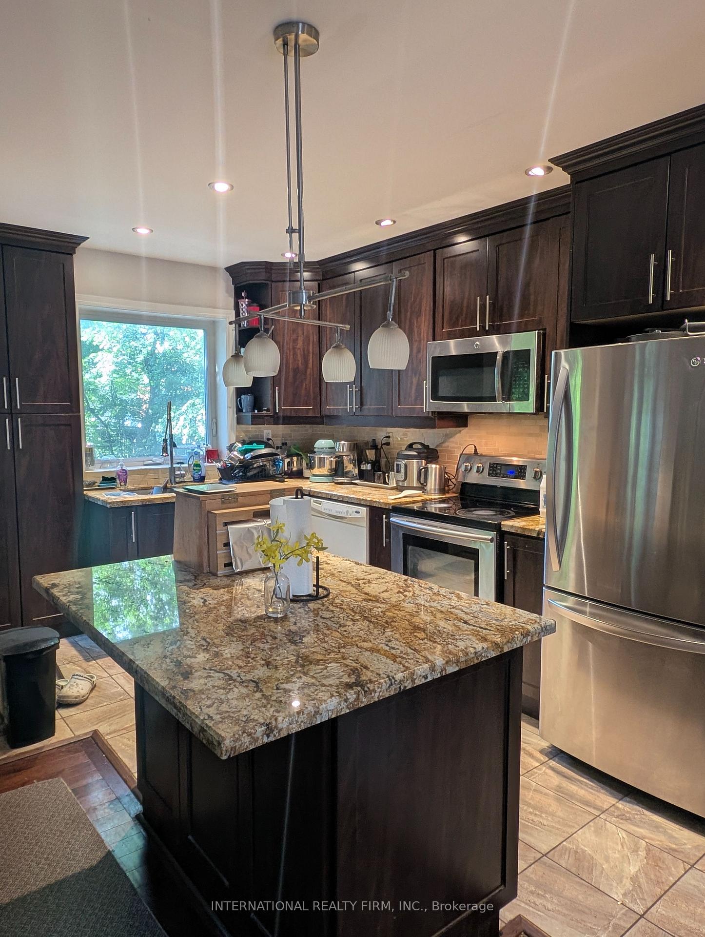 216-bogert-avenue-toronto-ontario-c13455816