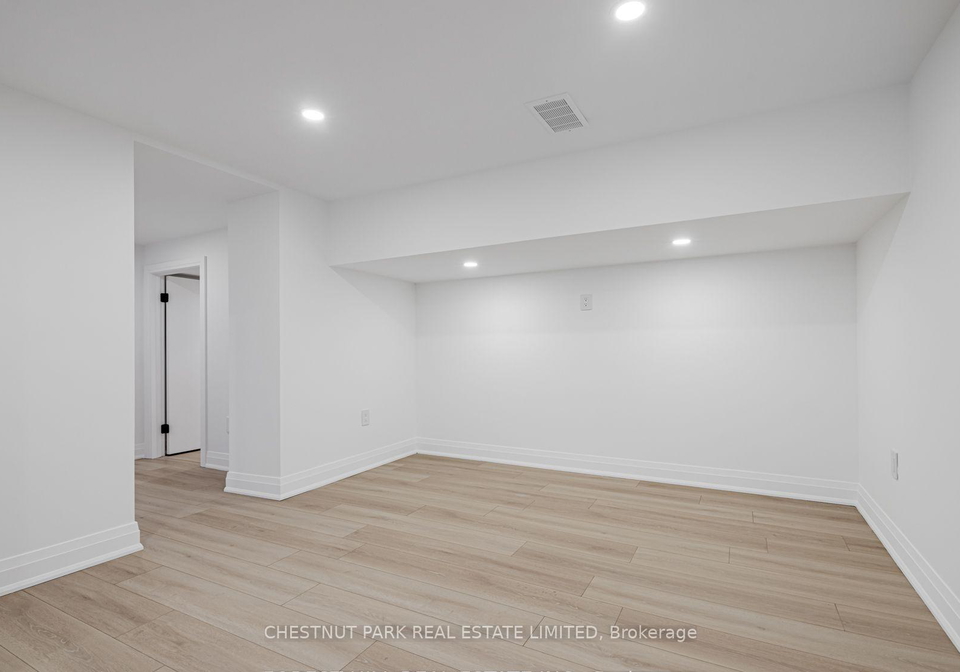562-deloraine-avenue-toronto-ontario-c13455864