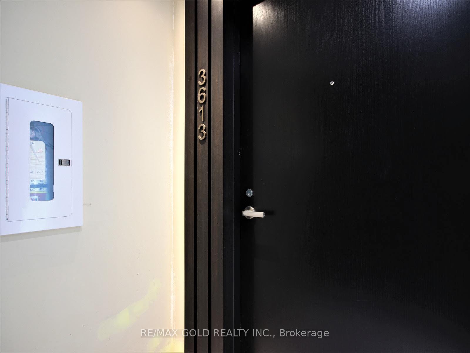 501-yonge-street-toronto-ontario-c13455880