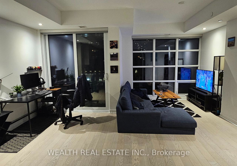 501-adelaide-street-w-toronto-ontario-c13456224