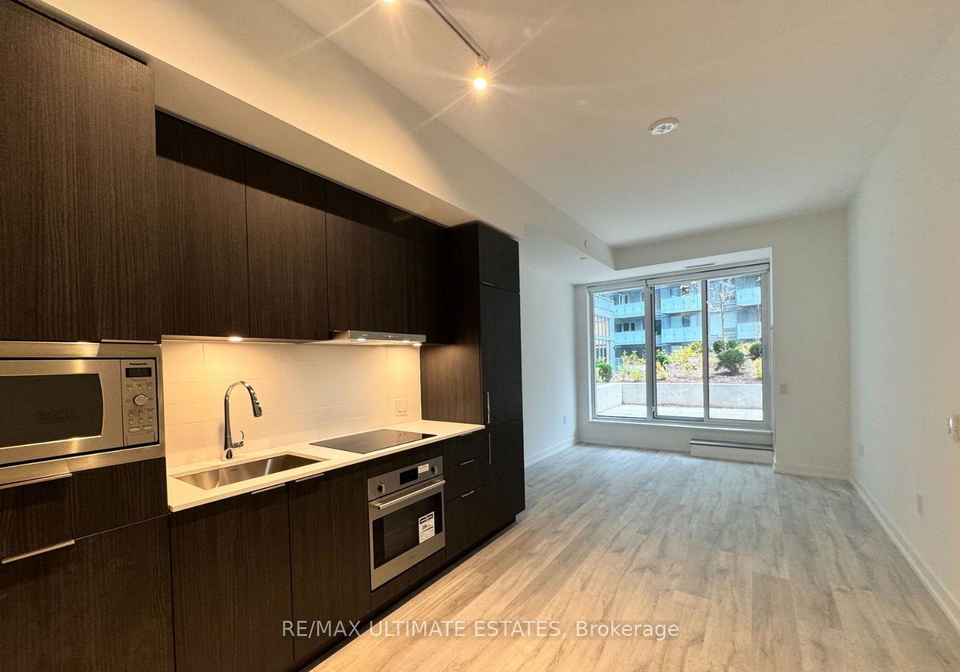 8-olympic-garden-drive-n-north-york-ontario-c13456338