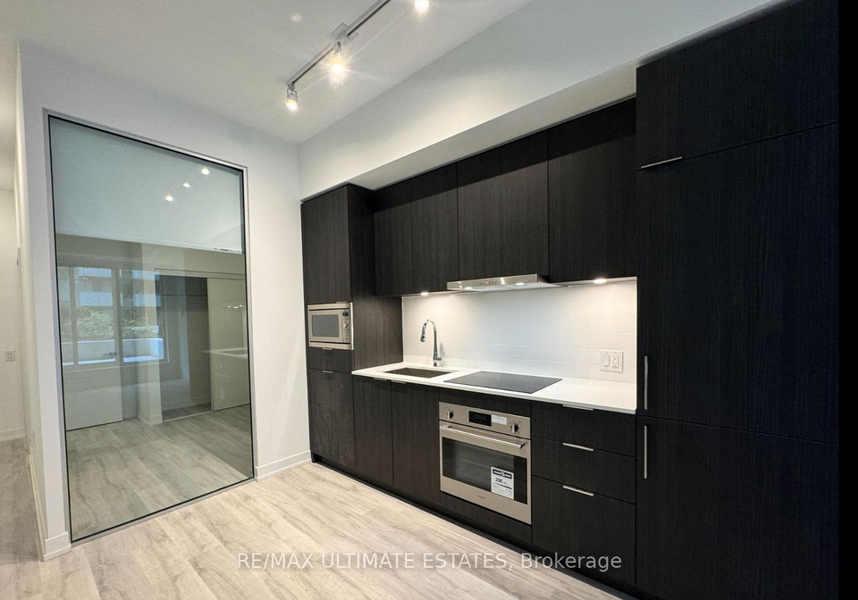 8-olympic-garden-drive-n-north-york-ontario-c13456338