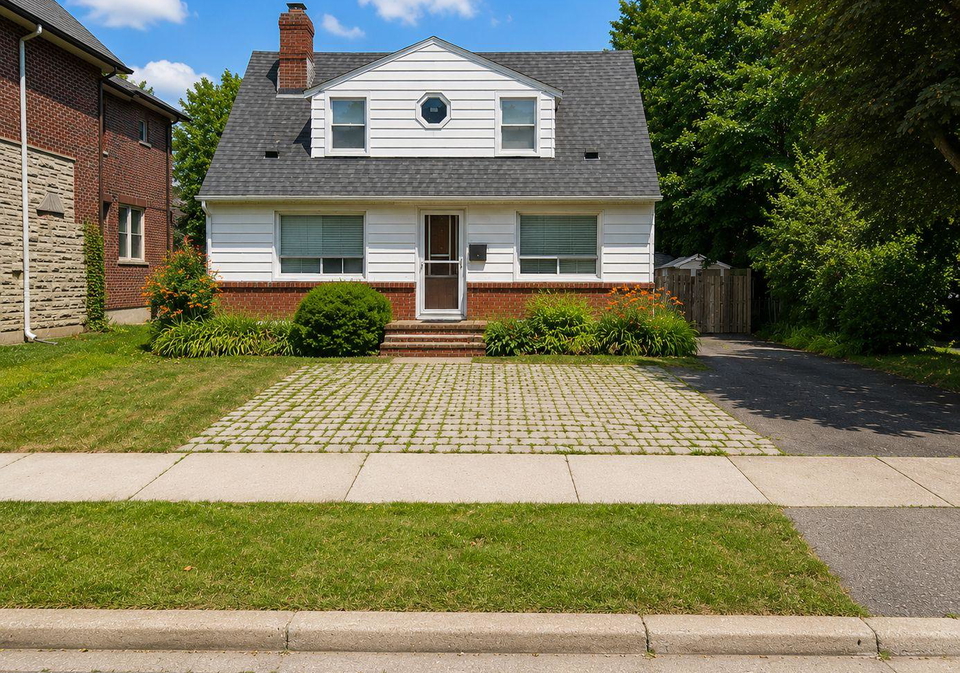 9-glenborough-park-crescent-toronto-ontario-c13456428
