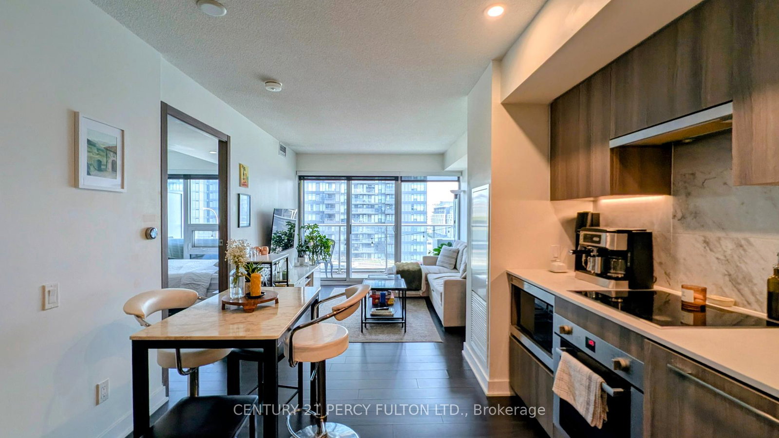 17-bathurst-street-toronto-ontario-c13456756
