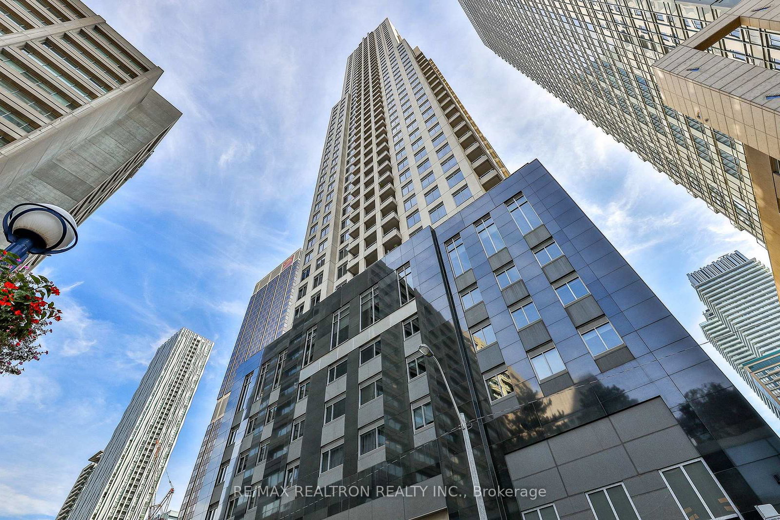35-balmuto-street-toronto-ontario-c13456966