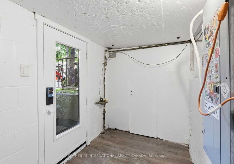 284-euclid-avenue-toronto-ontario-c13456976