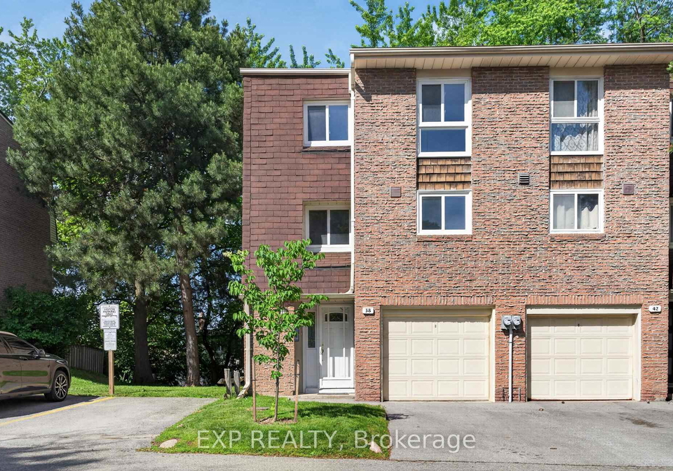 38-rusty-crestway-north-york-ontario-c13457458