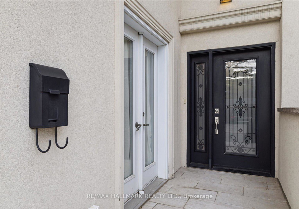 65-cleveland-street-toronto-ontario-c13457462