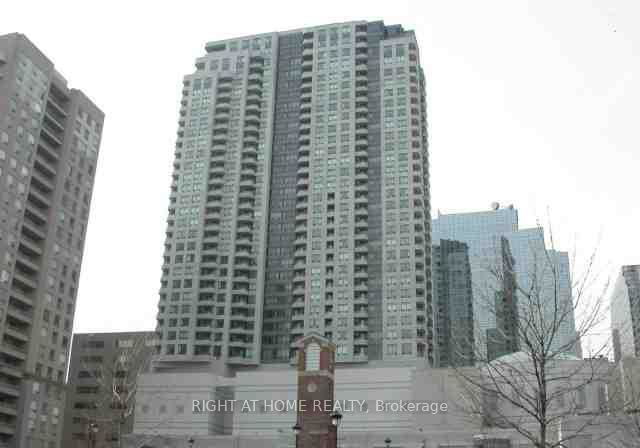 8-hillcrest-avenue-north-york-ontario-c13457590