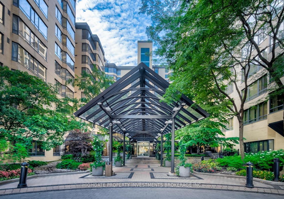195-st-patrick-street-toronto-ontario-c13457870