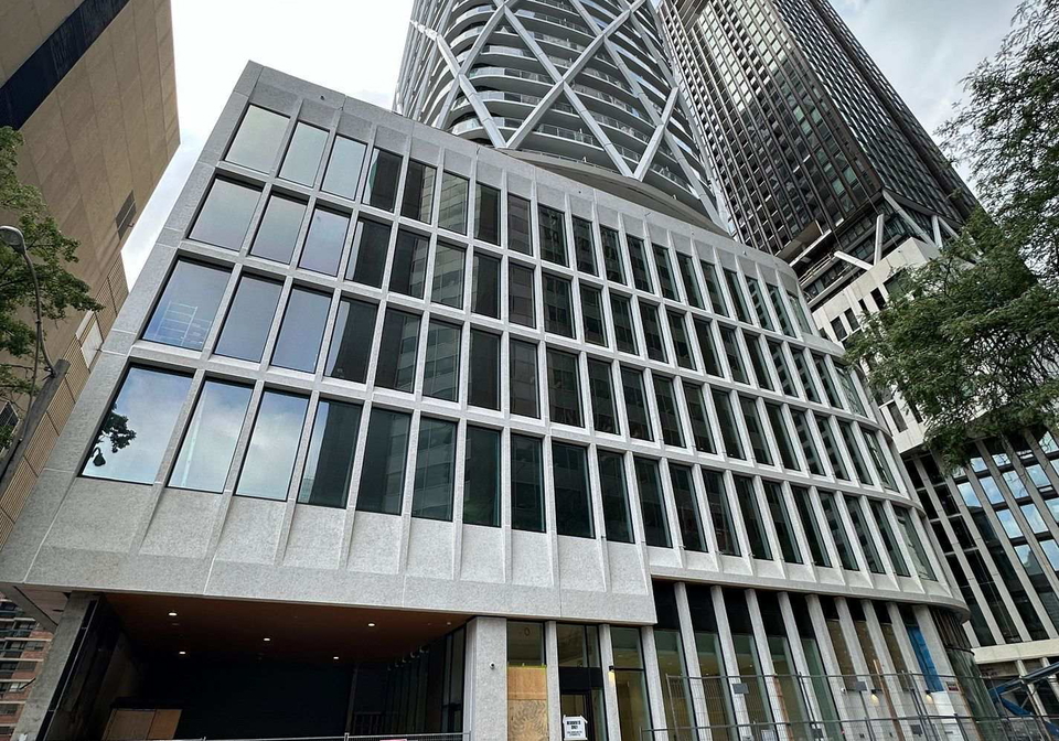 230-simcoe-street-toronto-ontario-c13458138