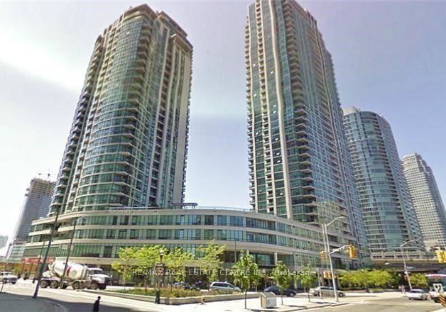 16-yonge-street-toronto-ontario-c13458282