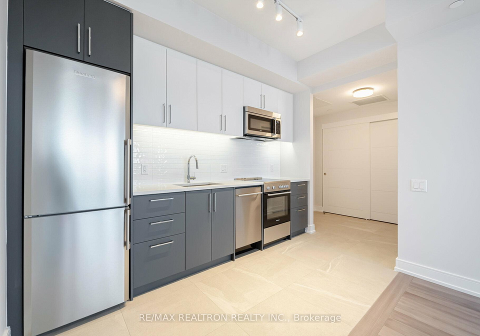 2525-bathurst-street-toronto-ontario-c13458358
