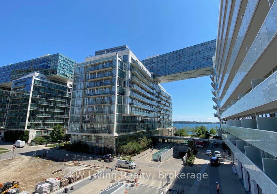15-queens-quay-e-toronto-ontario-c13458426