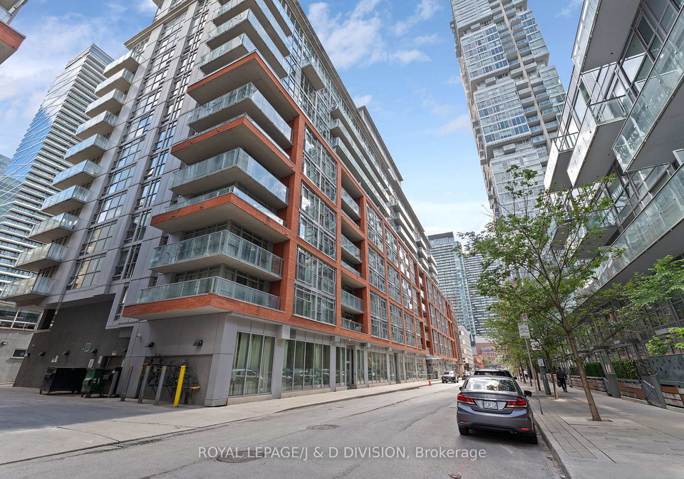 21-nelson-street-toronto-ontario-c13458670