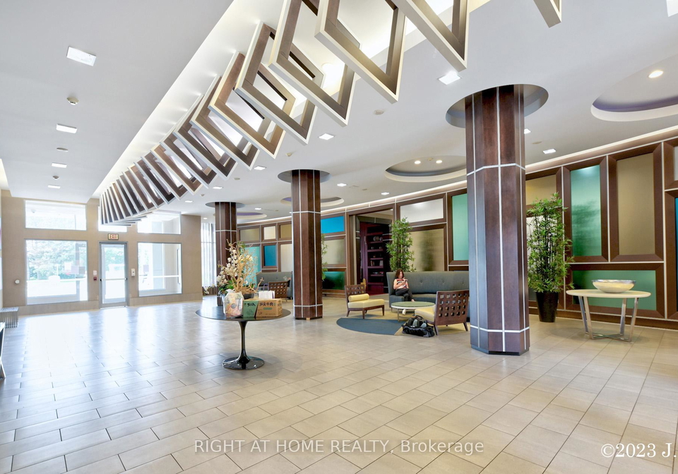 5793-yonge-street-north-york-ontario-c13459030