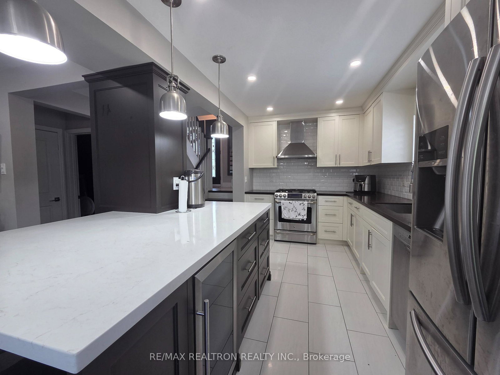 2-lynedock-crescent-north-york-ontario-c13459042