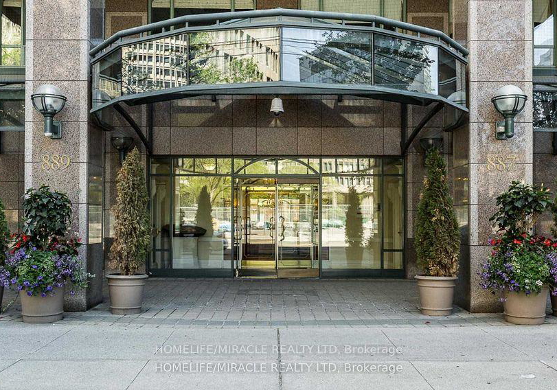 887-bay-street-toronto-ontario-c13459080