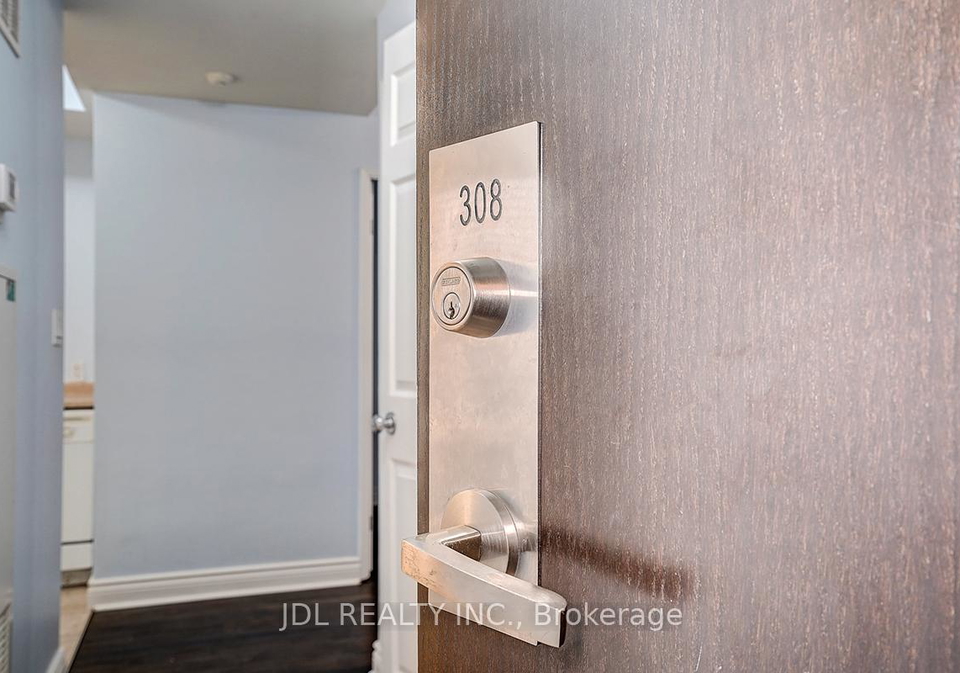 55-bloor-street-e-toronto-ontario-c13459136