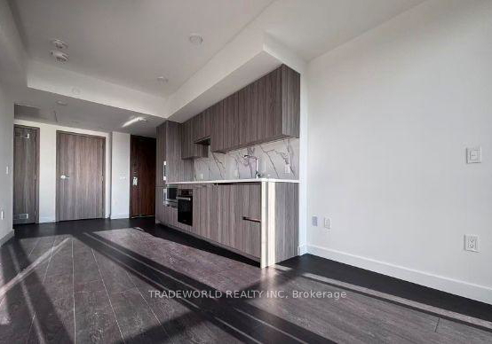 3-concord-cityplace-way-toronto-ontario-c13459236