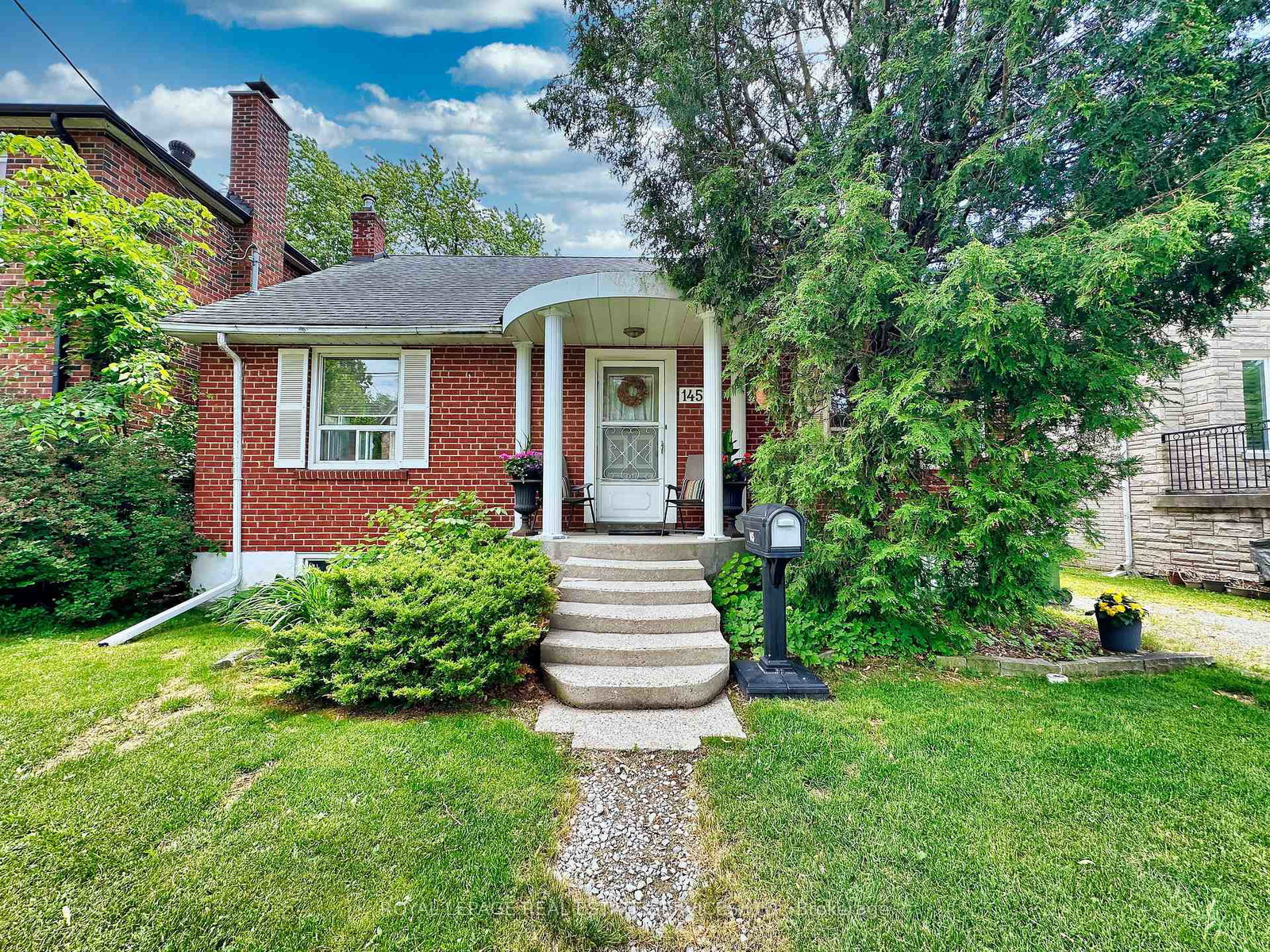 145-parkview-avenue-north-york-ontario-c13459282