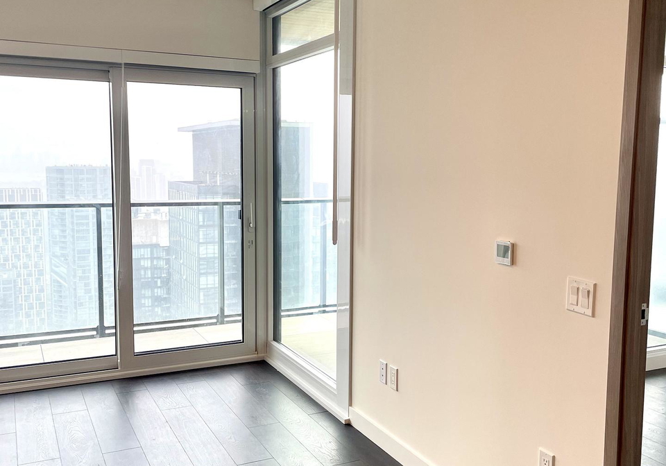 3-concord-cityplace-way-toronto-ontario-c13459396