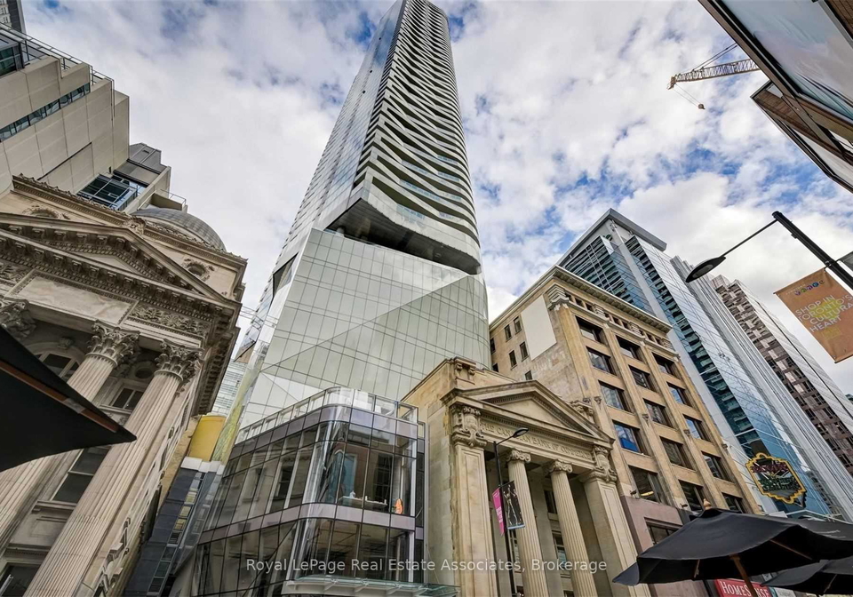 197-yonge-street-toronto-ontario-c13459498