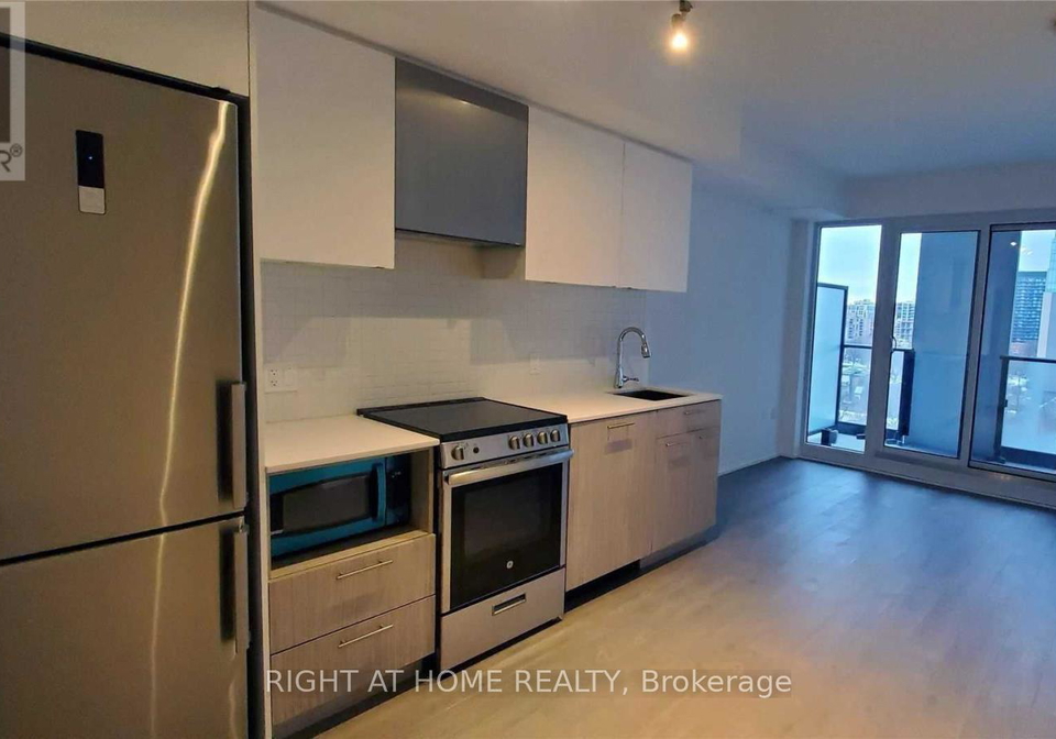 251-jarvis-street-toronto-ontario-c13459606