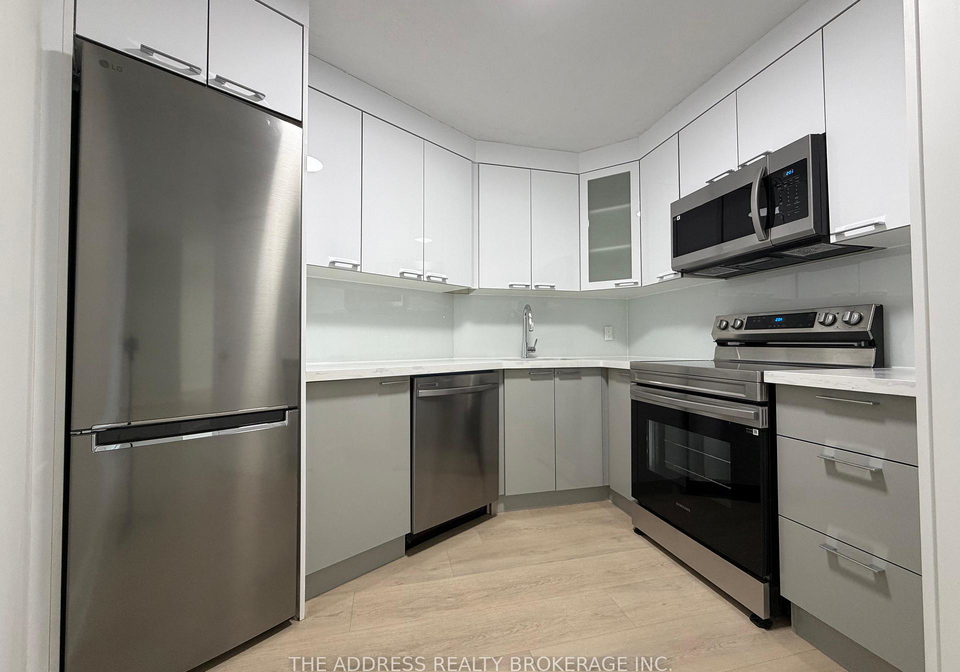 270-queens-quay-w-toronto-ontario-c13459636