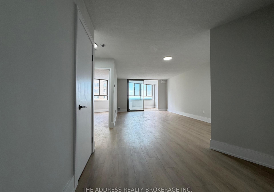 270-queens-quay-w-toronto-ontario-c13459636