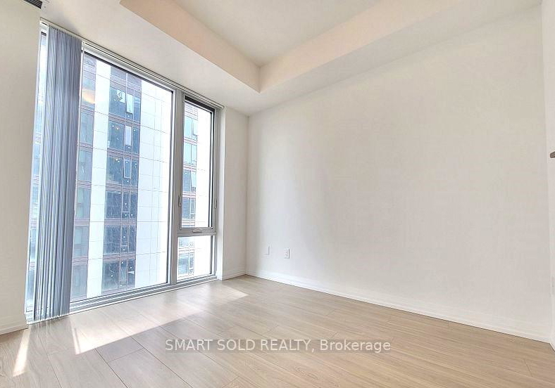 8-widmer-street-toronto-ontario-c13459642