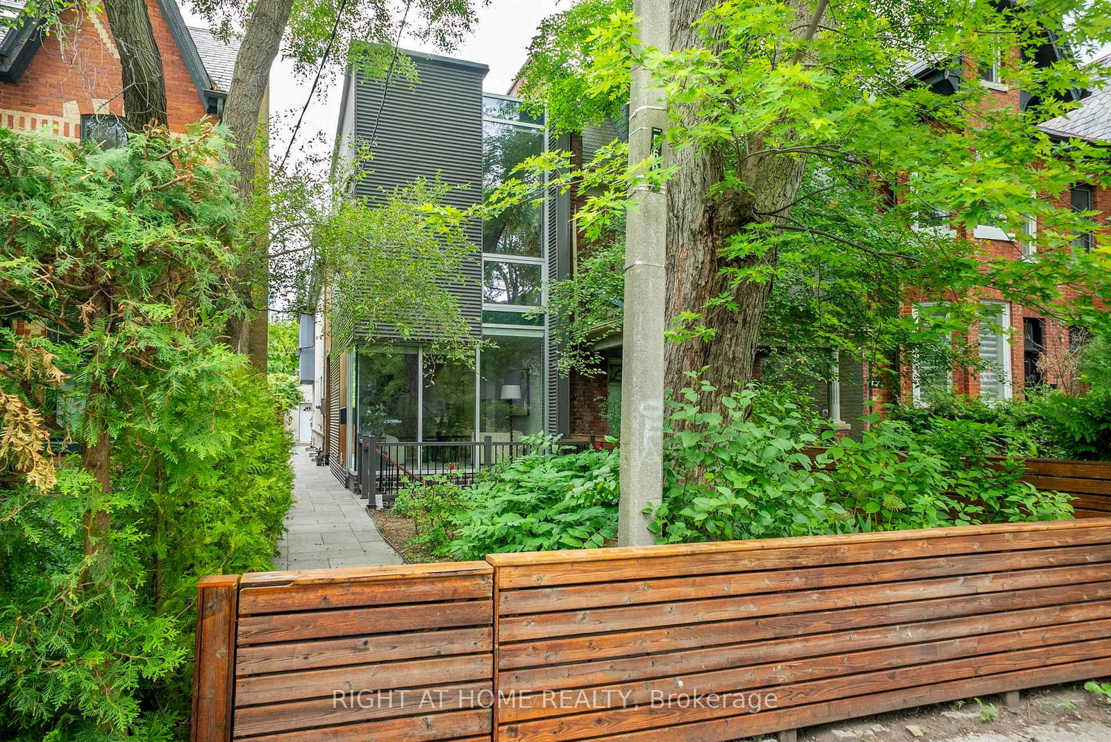 281-brunswick-avenue-toronto-ontario-c13459842