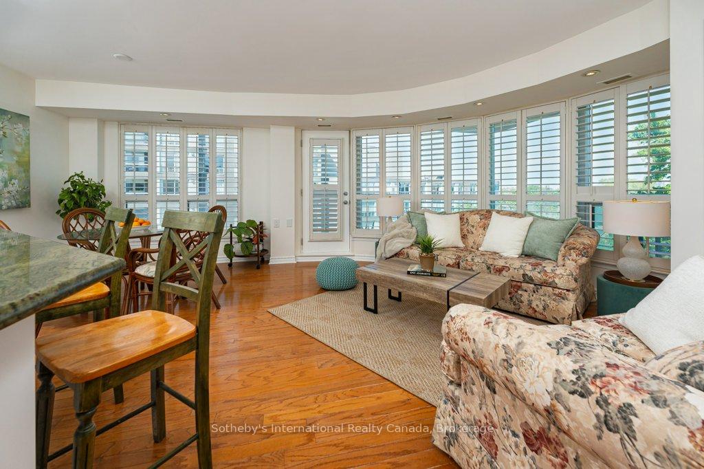 890-sheppard-avenue-w-toronto-ontario-c13460022