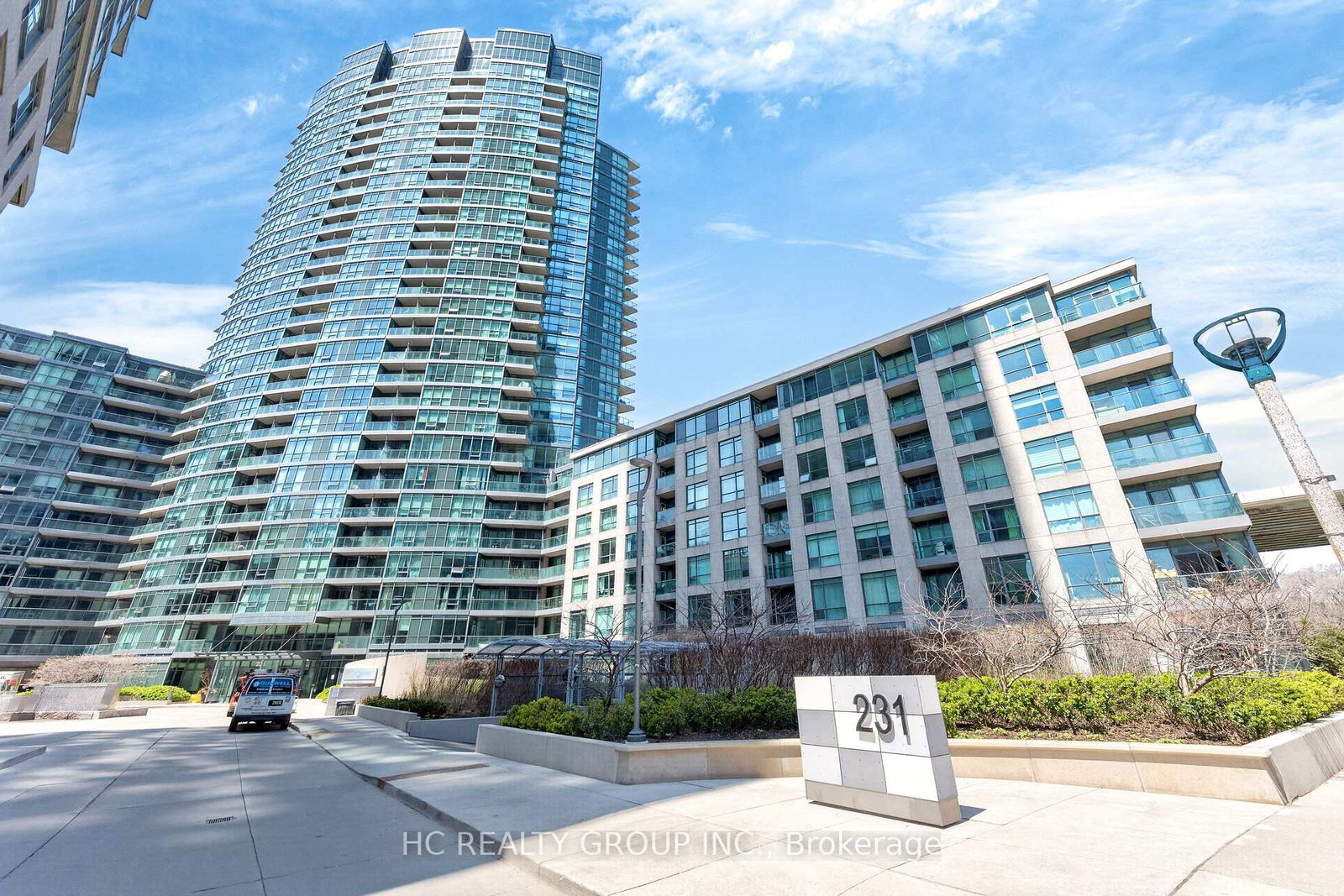231-fort-york-boulevard-toronto-ontario-c13460028