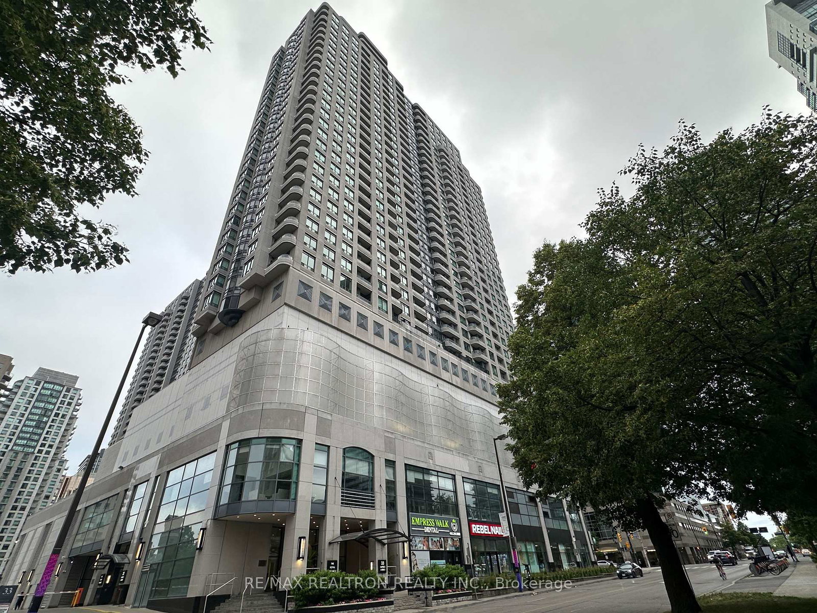 33-empress-avenue-north-york-ontario-c13460442