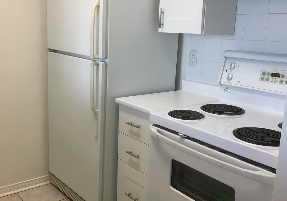 233-beecroft-road-toronto-ontario-c13460556