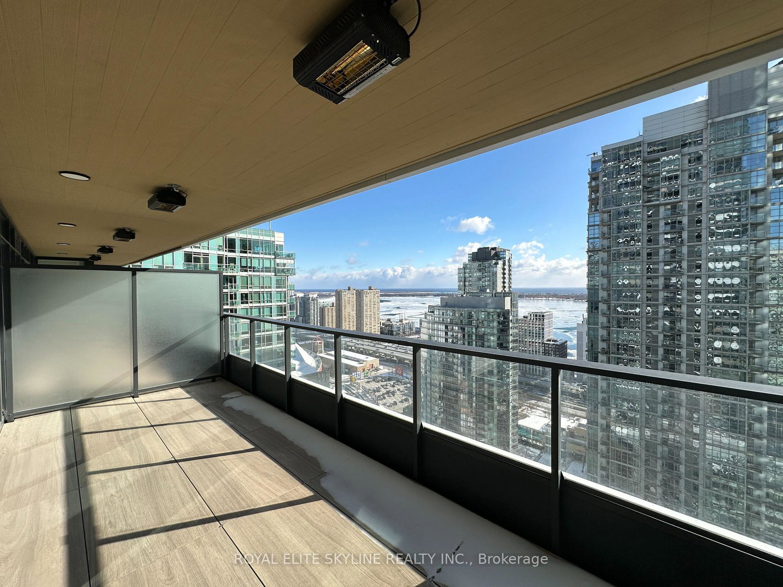 1-concord-cityplace-way-toronto-ontario-c13460816