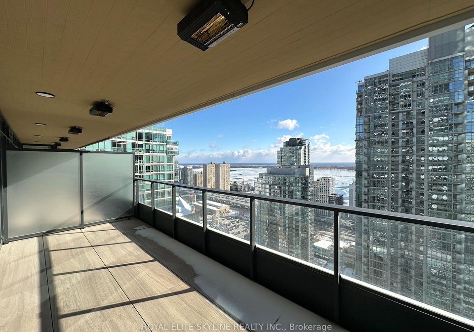 1-concord-cityplace-way-toronto-ontario-c13460816