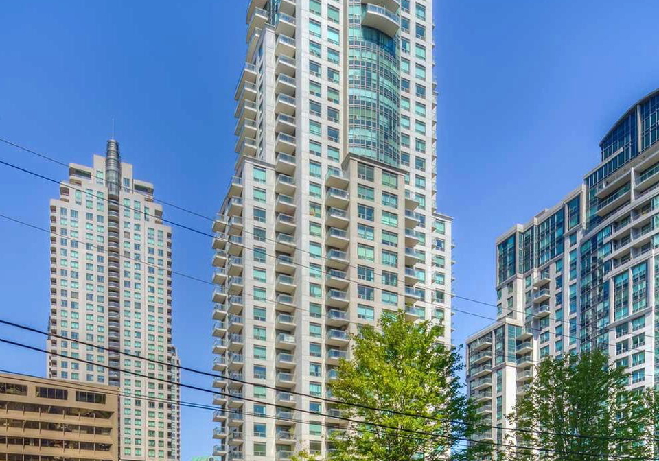 21-hillcrest-avenue-north-york-ontario-c13460838