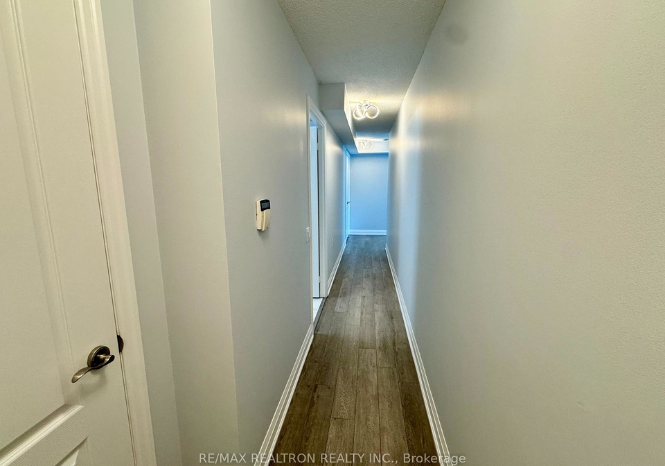 21-hillcrest-avenue-north-york-ontario-c13460838