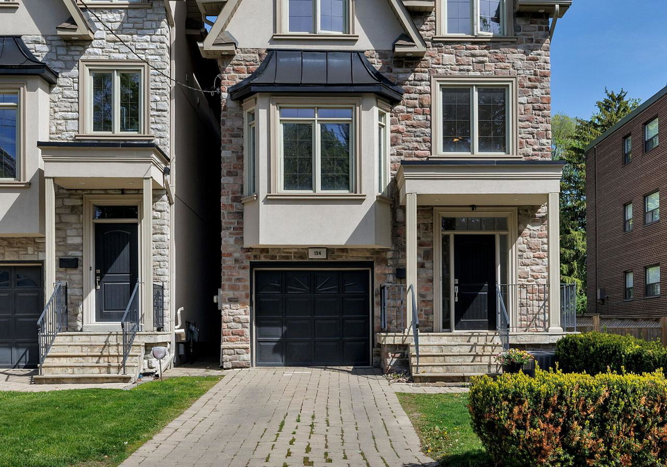 194-erskine-avenue-toronto-ontario-c13460908