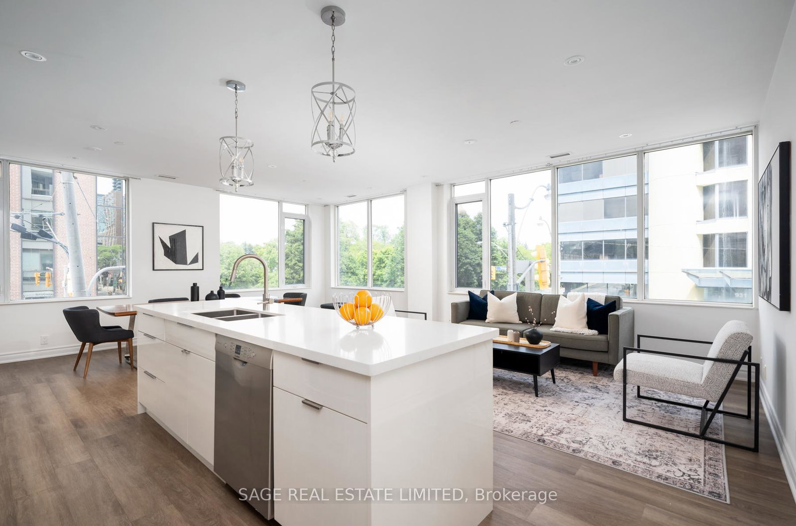 980-yonge-street-toronto-ontario-c13460970