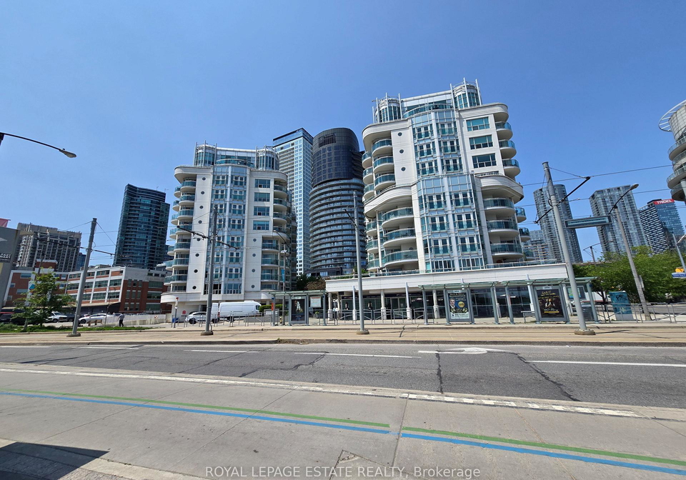 600-queens-quay-w-toronto-ontario-c13461214